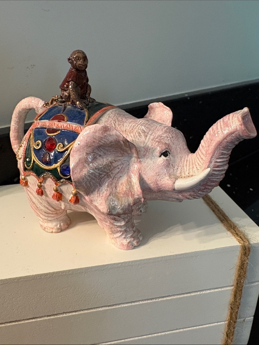 Nini MINI Teapot Pink Elephant w/Monkey & Crystals Saddle Top Vintage Collector
